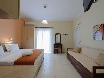 ΕΝΟΙΚΙΑΖΟΜΕΝΑ ΔΩΜΑΤΙΑ ΠΑΡΓΑ 007