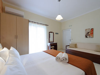 ΕΝΟΙΚΙΑΖΟΜΕΝΑ ΔΩΜΑΤΙΑ ΠΑΡΓΑ 009